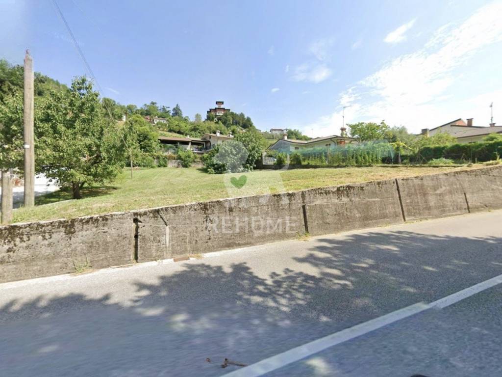 terreno edificabile in vendita a Tarcento
