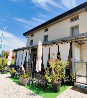 negozio in vendita a Tarcento