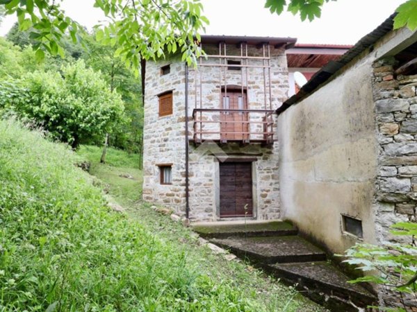 casa indipendente in vendita a Tarcento