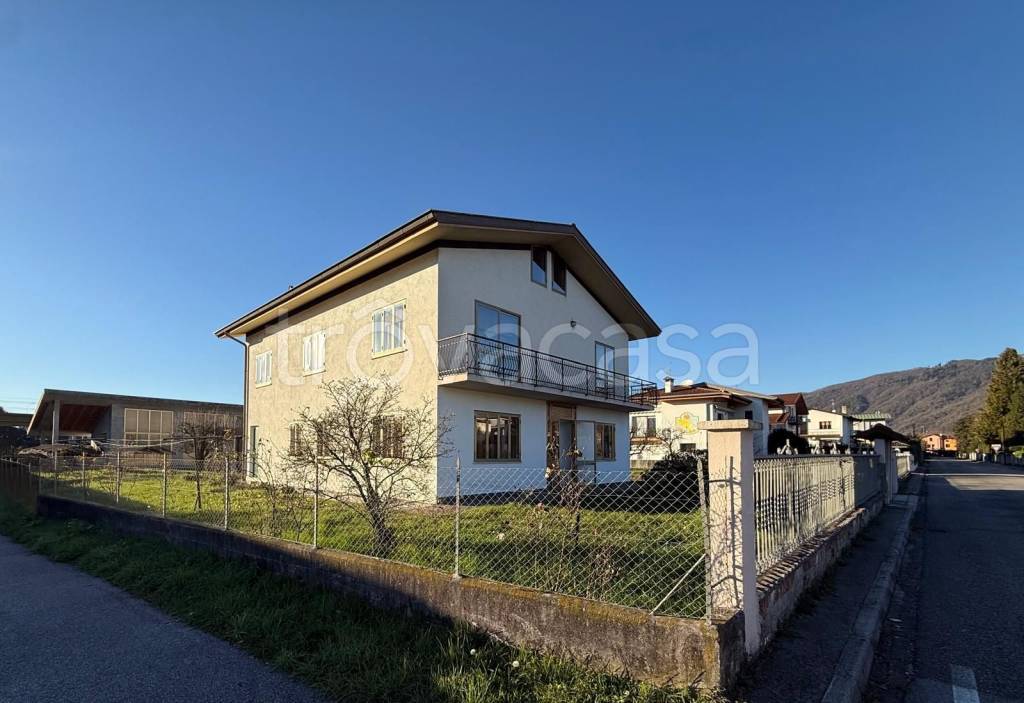 casa indipendente in vendita a Tarcento