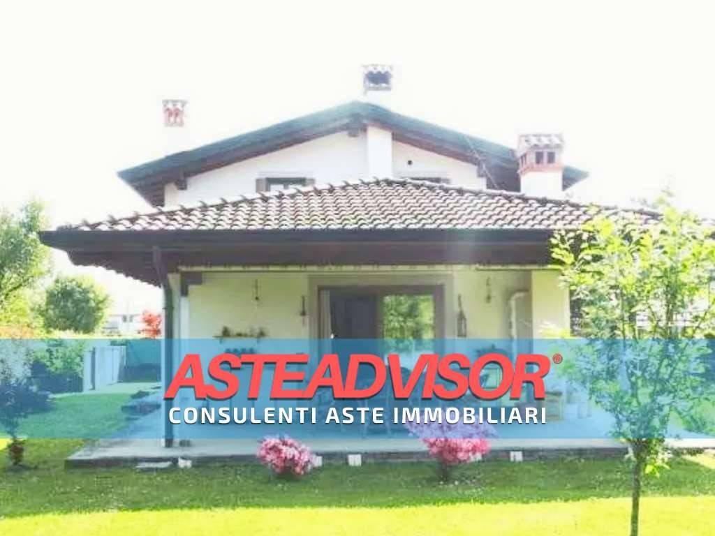 casa indipendente in vendita a Tarcento