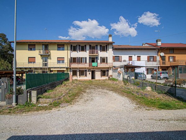 casa indipendente in vendita a Tarcento in zona Collerumiz