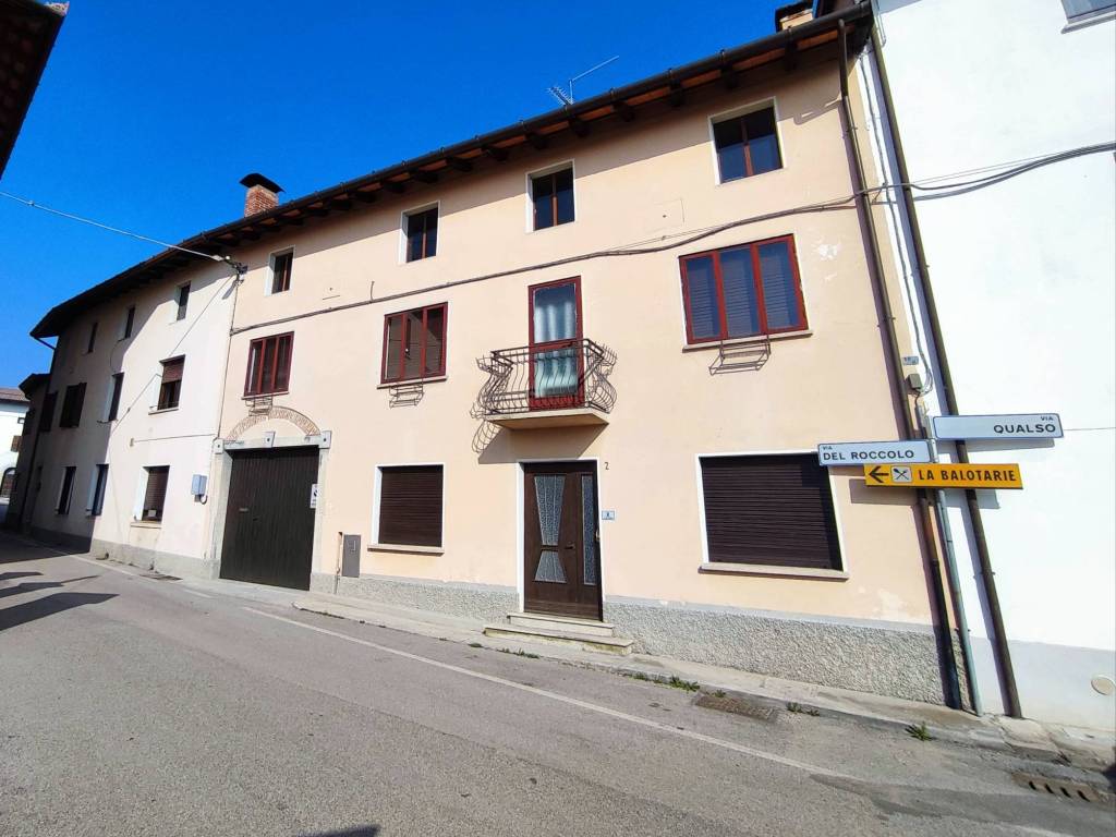casa indipendente in vendita a Tarcento in zona Loneriacco