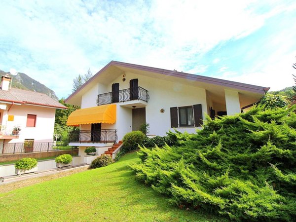 casa indipendente in vendita a Tarcento