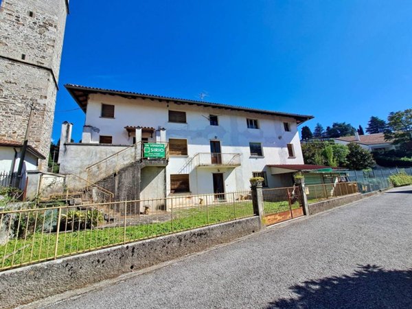 casa indipendente in vendita a Tarcento in zona Segnacco