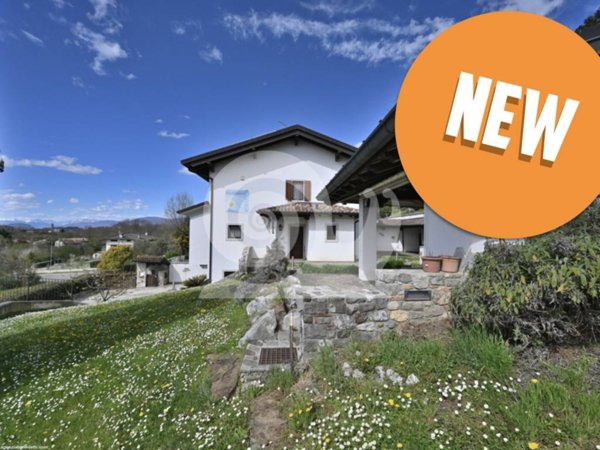 casa indipendente in vendita a Tarcento in zona Collerumiz