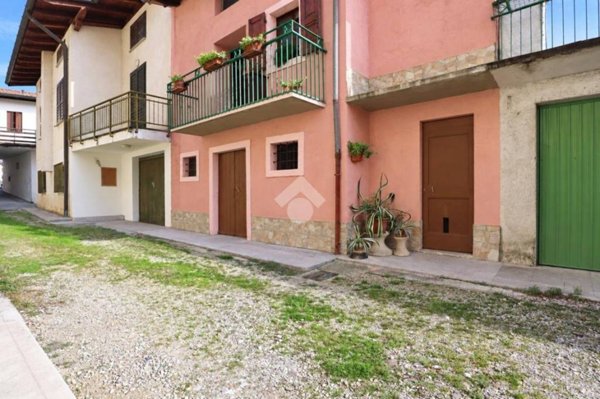 casa indipendente in vendita a Tarcento in zona Molinis