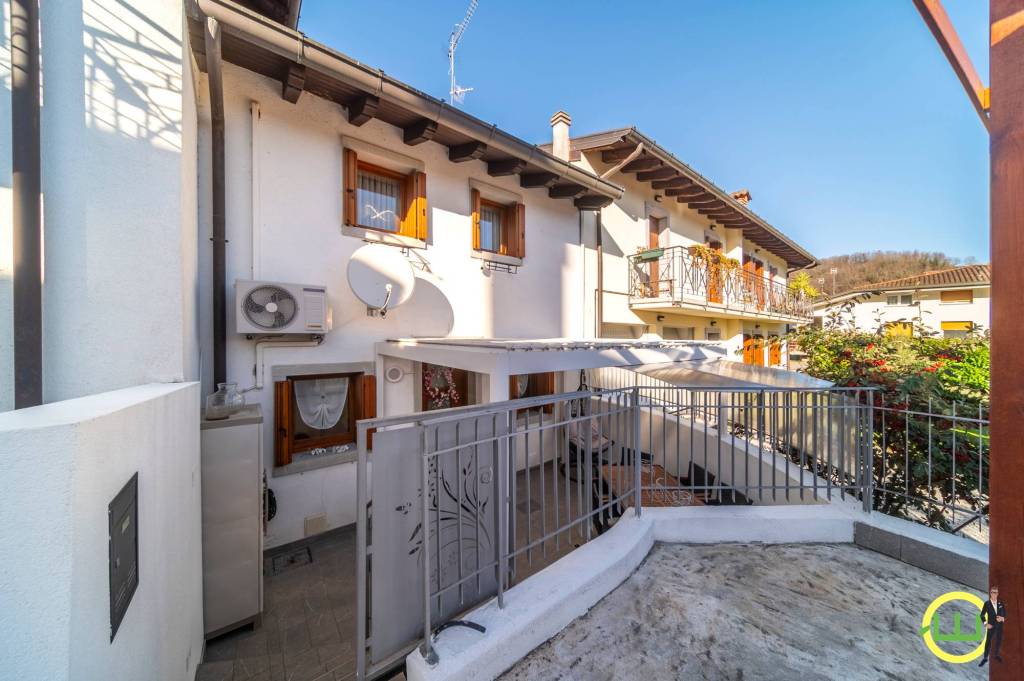 casa indipendente in vendita a Tarcento