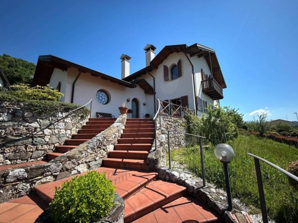 casa indipendente in vendita a Tarcento