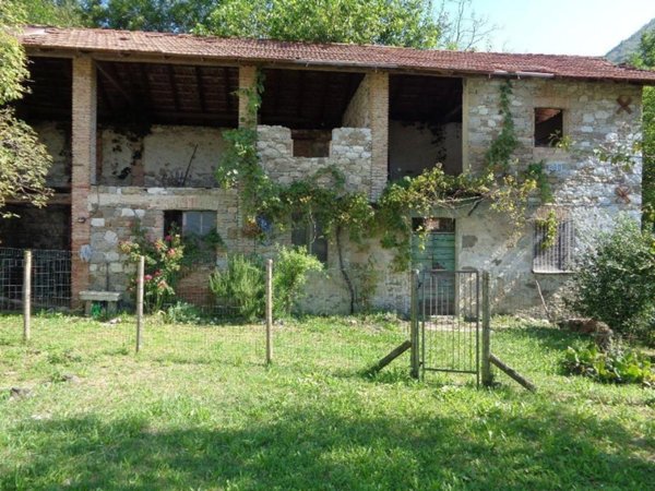 casa indipendente in vendita a Tarcento in zona Ciseriis