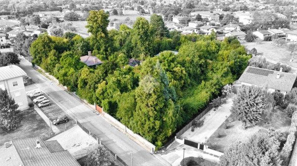 terreno edificabile in vendita a Tarcento in zona Collerumiz