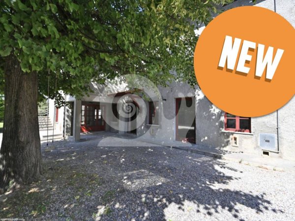 casa indipendente in vendita a Tarcento in zona Segnacco