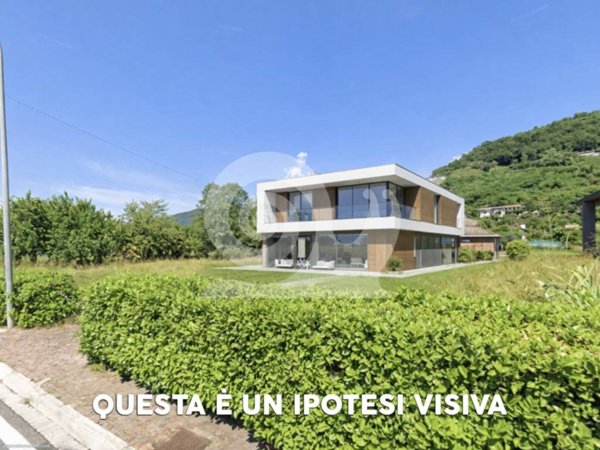terreno in vendita a Tarcento