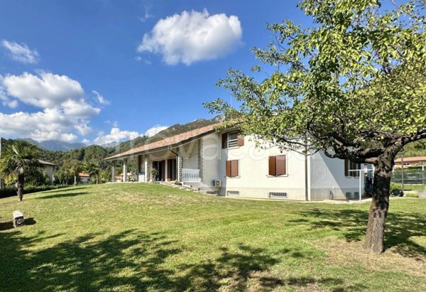 casa indipendente in vendita a Tarcento in zona Ciseriis