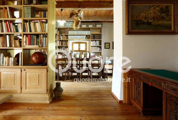 casa indipendente in vendita a Tarvisio in zona Camporosso