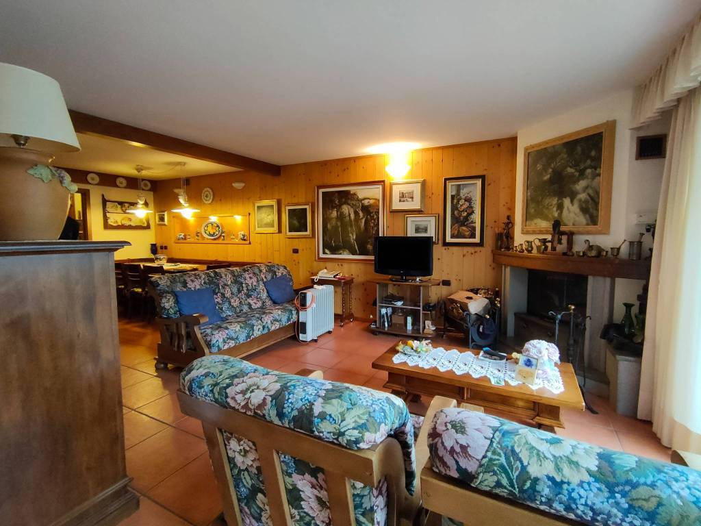 casa indipendente in vendita a Tarvisio in zona Camporosso