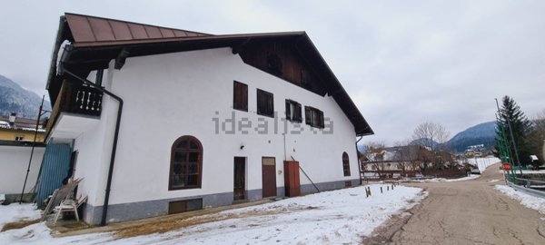 appartamento in vendita a Tarvisio in zona Camporosso