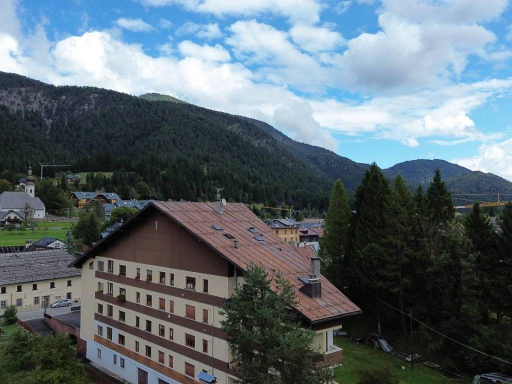 appartamento in vendita a Tarvisio in zona Camporosso