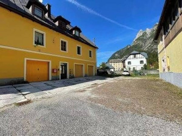 appartamento in vendita a Tarvisio in zona Cave del Predil