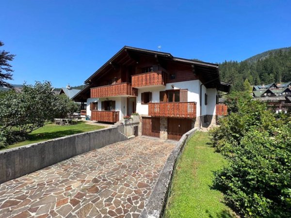 casa indipendente in vendita a Tarvisio in zona Camporosso