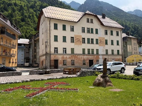 appartamento in vendita a Tarvisio in zona Cave del Predil
