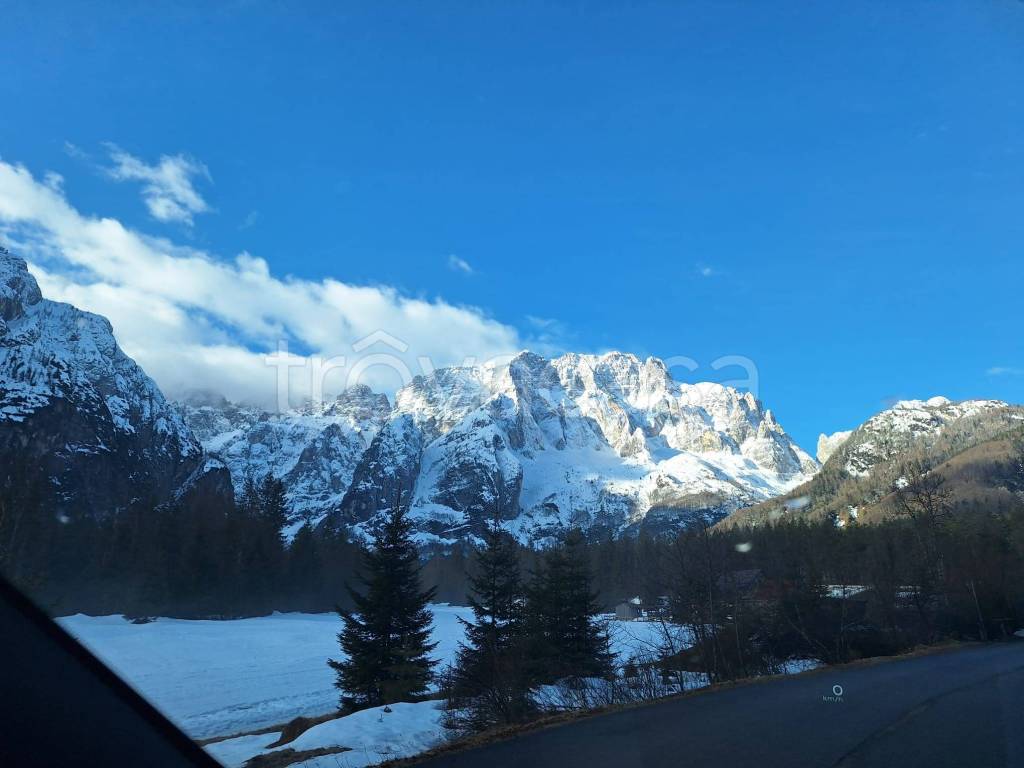 appartamento in vendita a Tarvisio in zona Camporosso