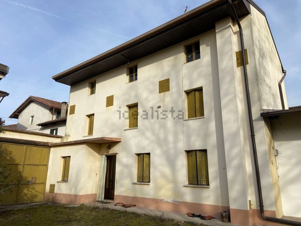 casa indipendente in vendita a Tavagnacco in zona Branco