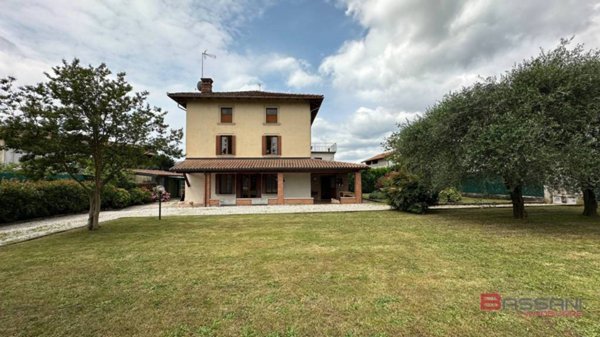 casa indipendente in vendita a Tavagnacco