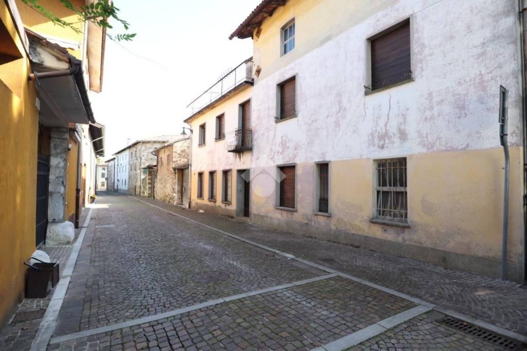 casa indipendente in vendita a Tavagnacco