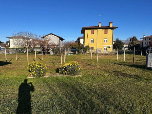 terreno agricolo in vendita a Tavagnacco in zona Feletto Umberto