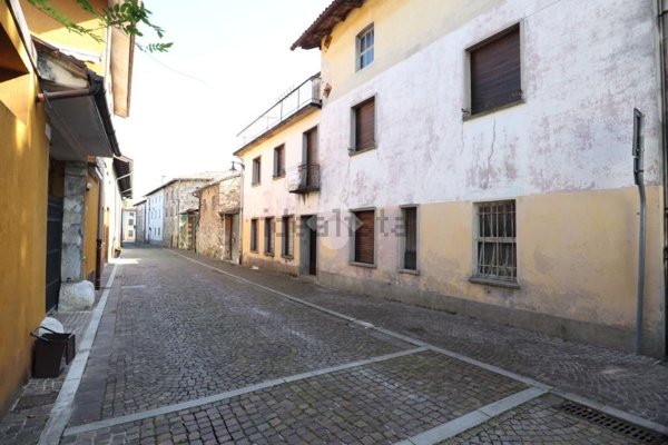 pentavano in vendita a Tavagnacco