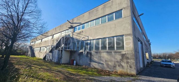 capannone in vendita a Tavagnacco in zona Feletto Umberto