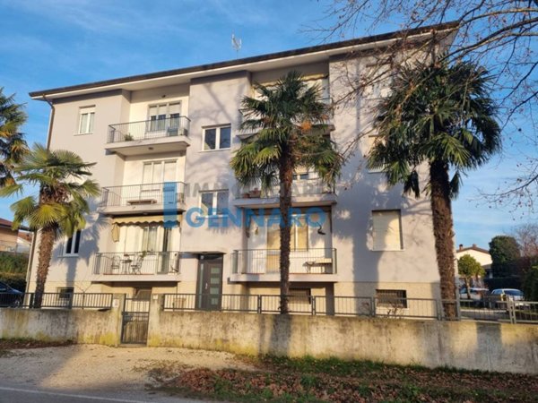 appartamento in vendita a Tavagnacco in zona Feletto Umberto