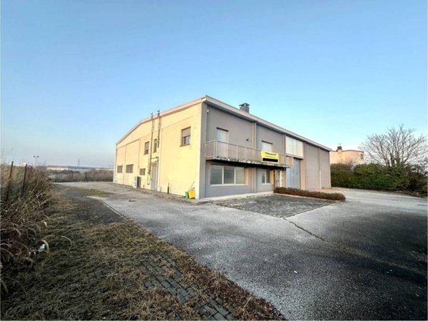 capannone in vendita a Tavagnacco in zona Feletto Umberto