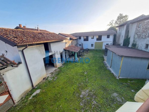 casa indipendente in vendita a Tavagnacco