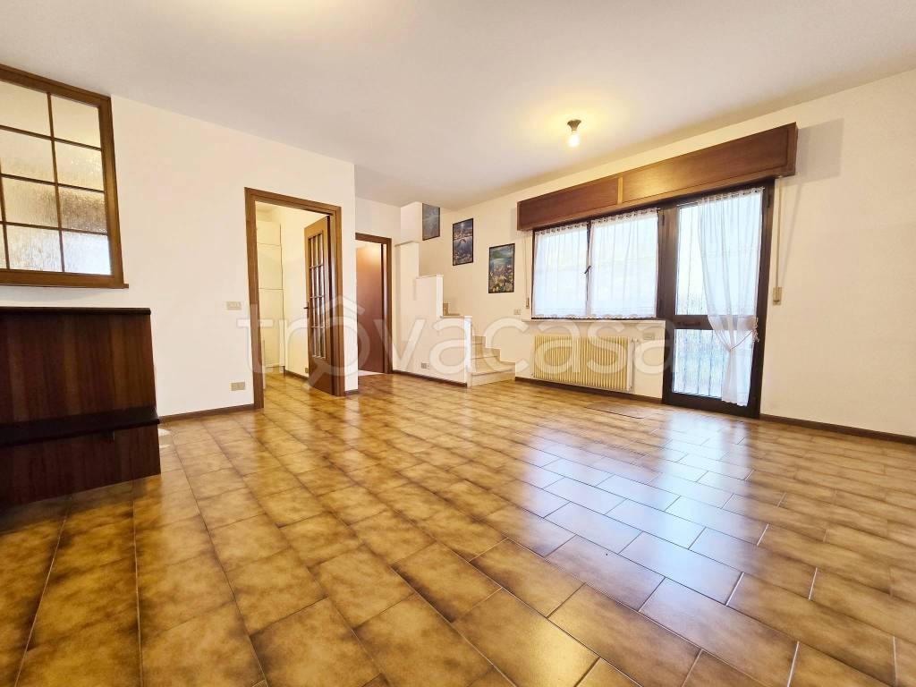 appartamento in vendita a Tavagnacco in zona Feletto Umberto
