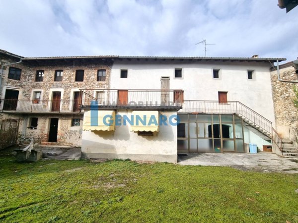 casa indipendente in vendita a Tavagnacco in zona Branco