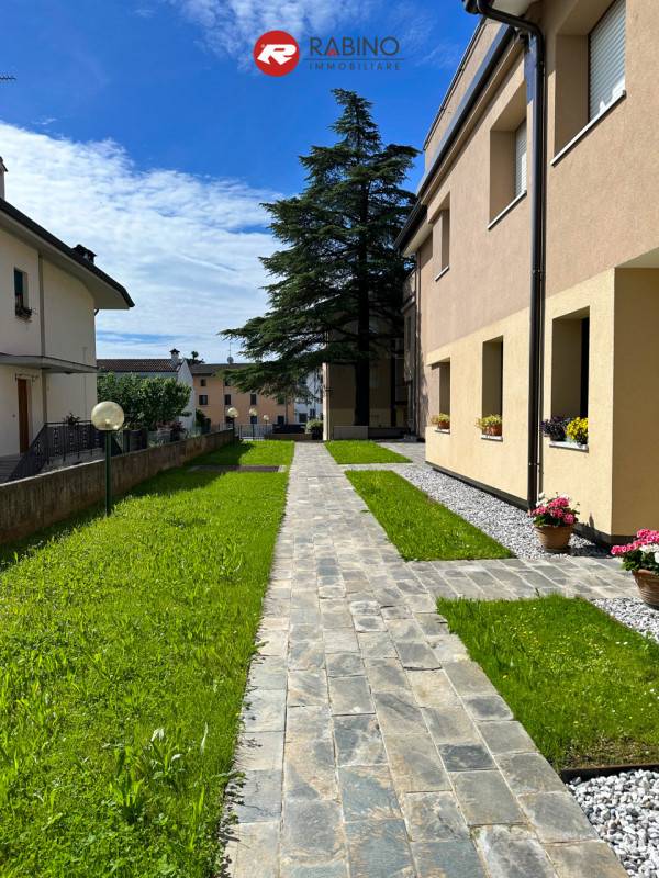 appartamento in vendita a Tavagnacco in zona Colugna