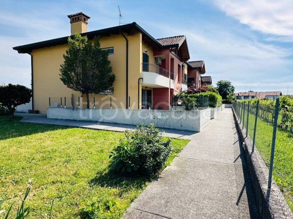 appartamento in vendita a Tavagnacco in zona Feletto Umberto
