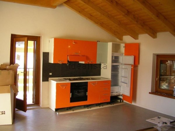 appartamento in vendita a Tavagnacco in zona Adegliacco