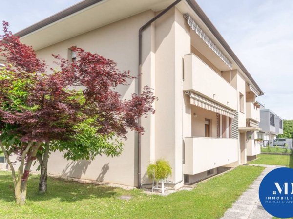 appartamento in vendita a Tavagnacco in zona Colugna