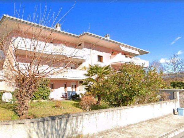 appartamento in vendita a Tavagnacco in zona Feletto Umberto