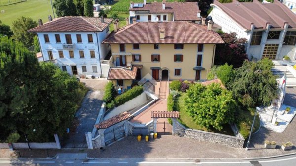 appartamento in vendita a Tavagnacco in zona Feletto Umberto