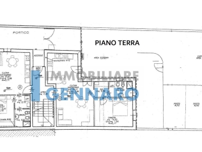intera palazzina in vendita a Tavagnacco in zona Feletto Umberto