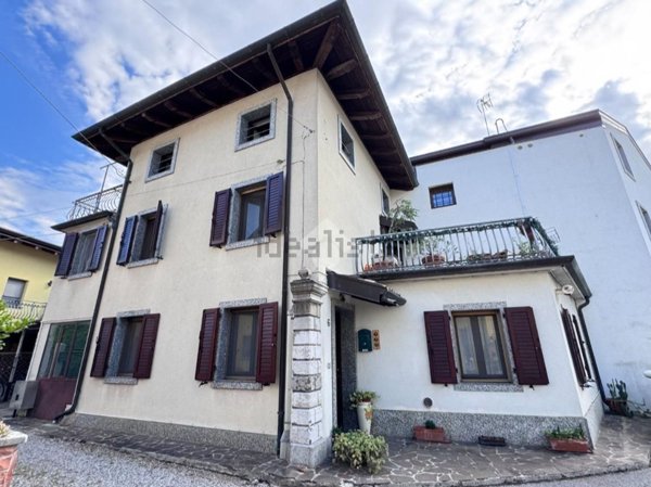 appartamento in vendita a Tavagnacco in zona Feletto Umberto
