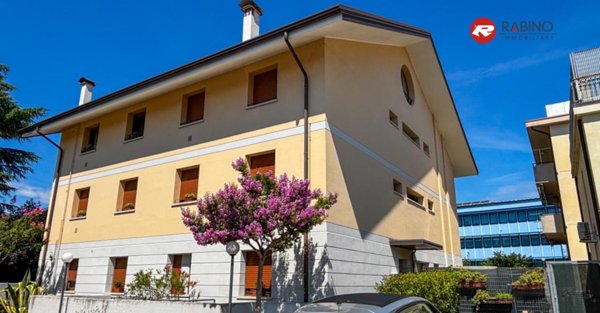 appartamento in vendita a Tavagnacco in zona Feletto Umberto