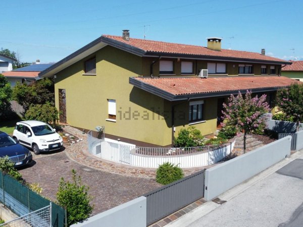 casa indipendente in vendita a Tavagnacco in zona Molin Nuovo