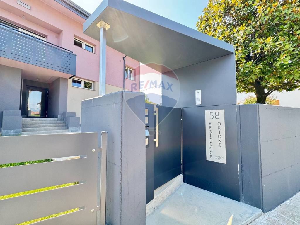 appartamento in vendita a Tavagnacco in zona Colugna