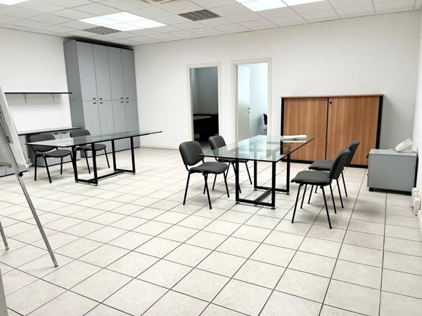 ufficio in vendita a Tavagnacco in zona Feletto Umberto
