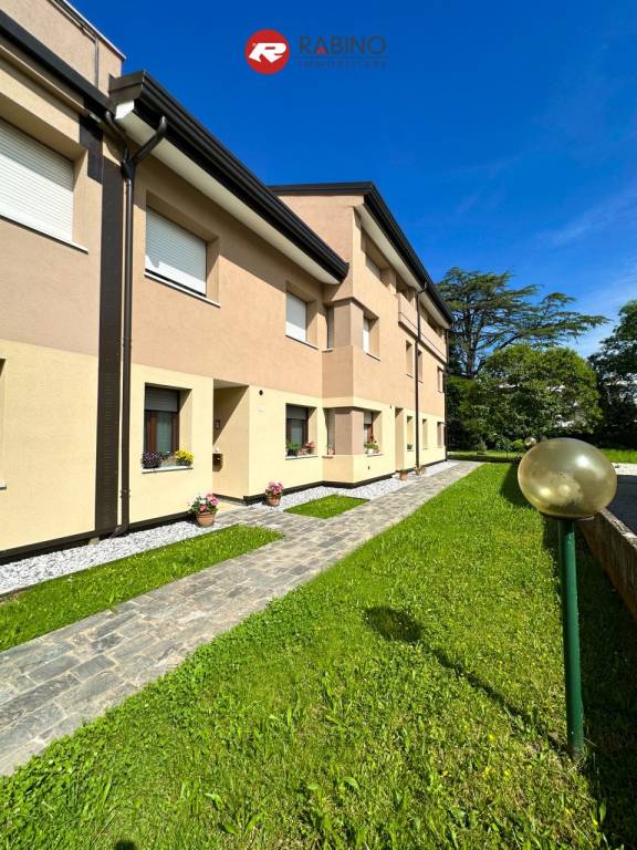 appartamento in vendita a Tavagnacco in zona Colugna